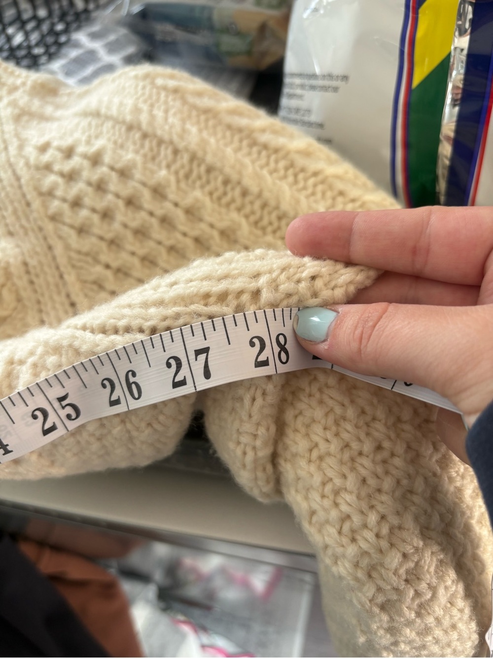 Vintage Danier 100% Pure Virgin Wool Cable Knit Fisherman Sweater Cream M - Picture 11 of 12